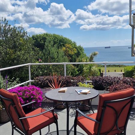 Blue Hills Luxury Apartment, Bay Front With Parking Falmouth Bagian luar foto