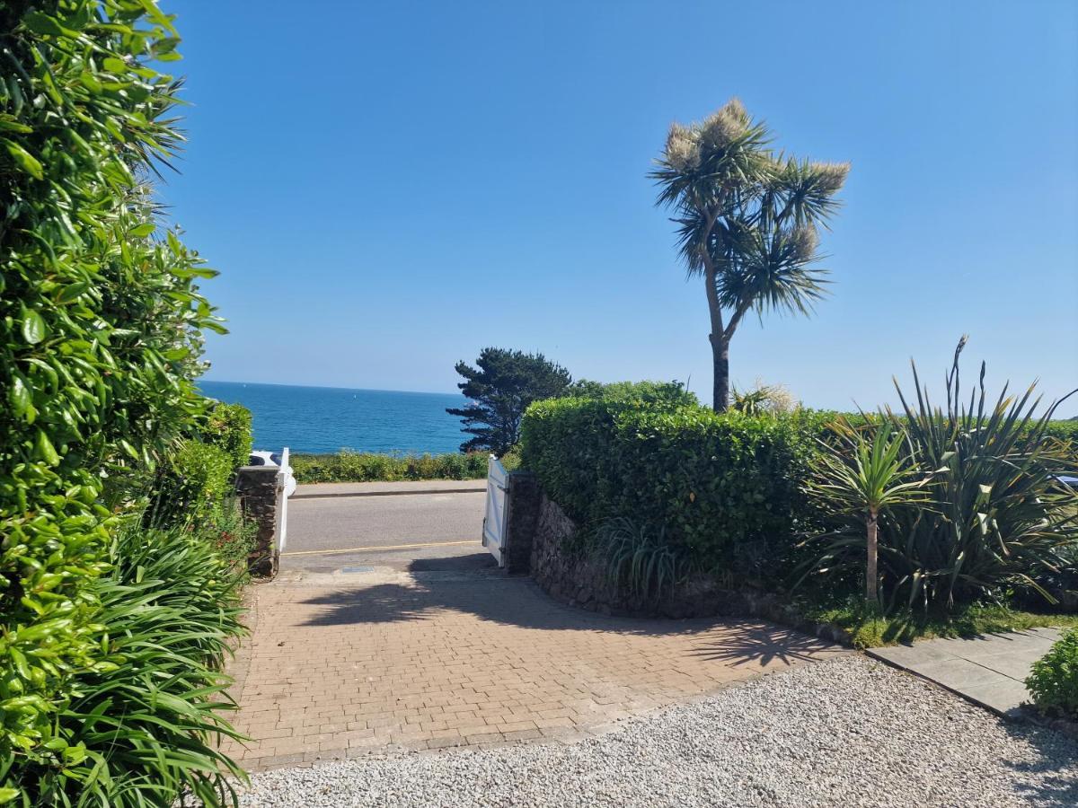 Blue Hills Luxury Apartment, Bay Front With Parking Falmouth Bagian luar foto