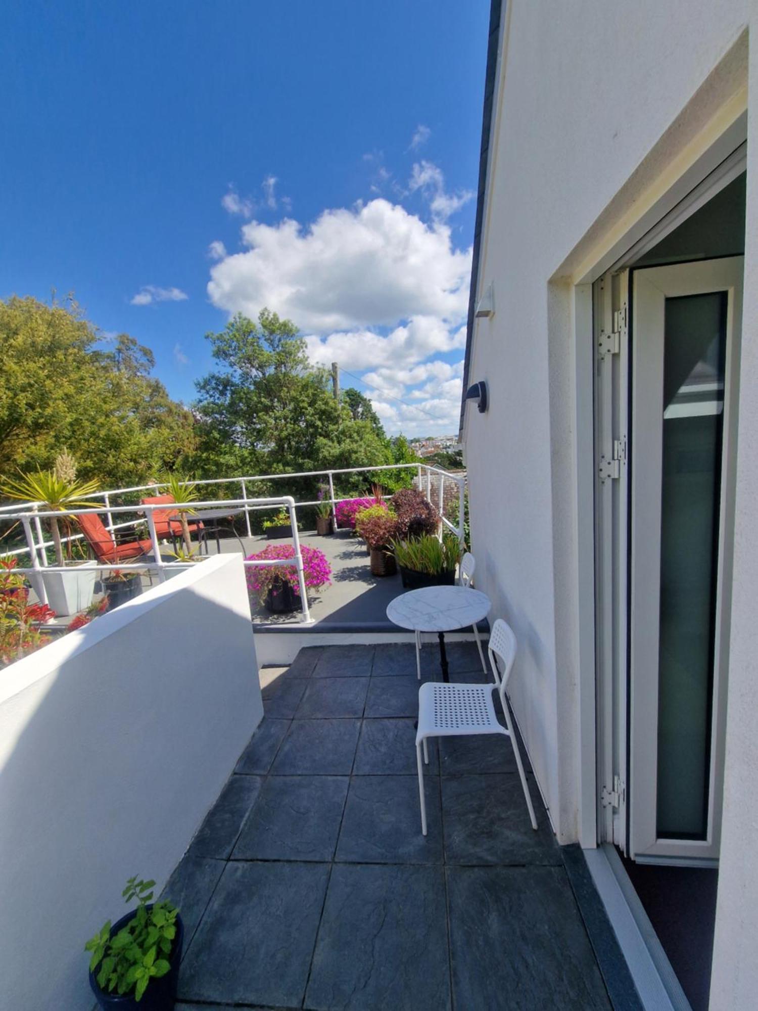 Blue Hills Luxury Apartment, Bay Front With Parking Falmouth Bagian luar foto